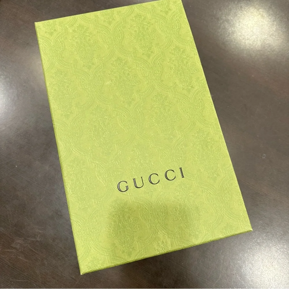 Gucci Women's Basket Lace Up Low Top Sneakers Size 8.5 New - Picture 8 of 15